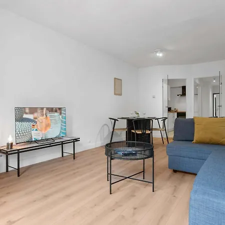 Casiola - Stylish 1br In Apartment