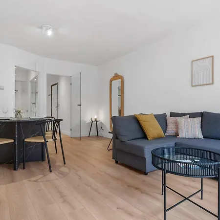 Casiola - Stylish 1br In Apartment